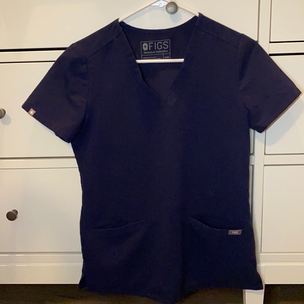 Figs xxs navy casma 3 pocket scrub top
